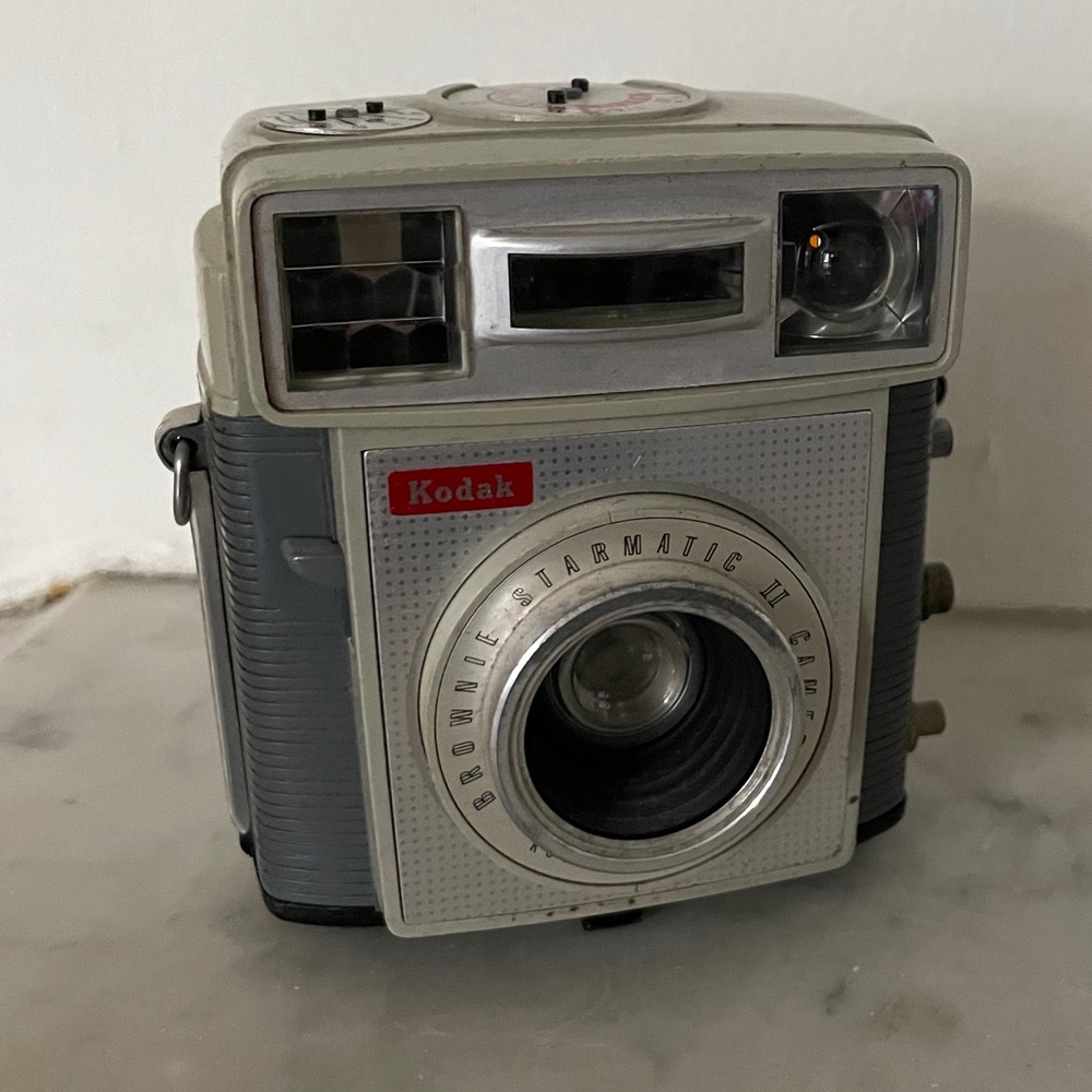 Kodak Starmatic Brownie II Camera grey